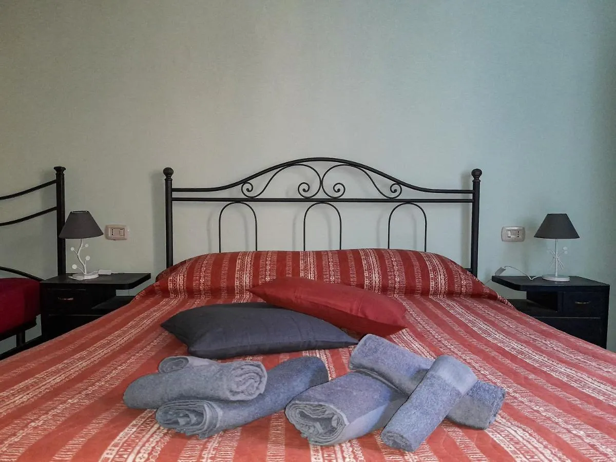 Pisa Train Stop Guest house
