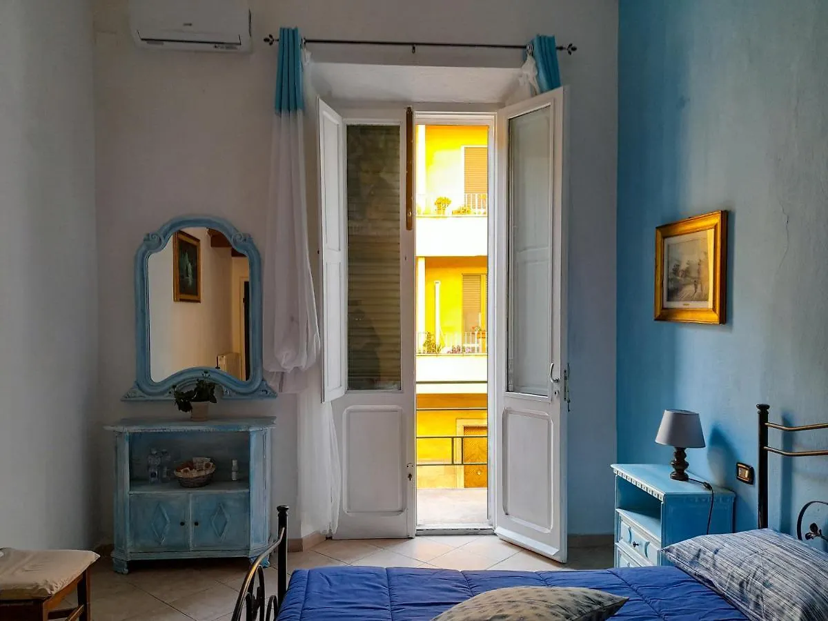 Guest house Pisa Train Stop Italy